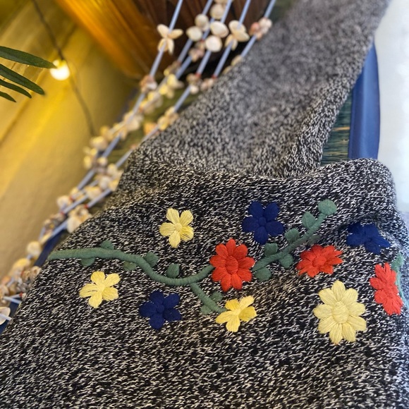 Size - M-L.Colour - Dark grey-Black-White - Picture 8 of 9